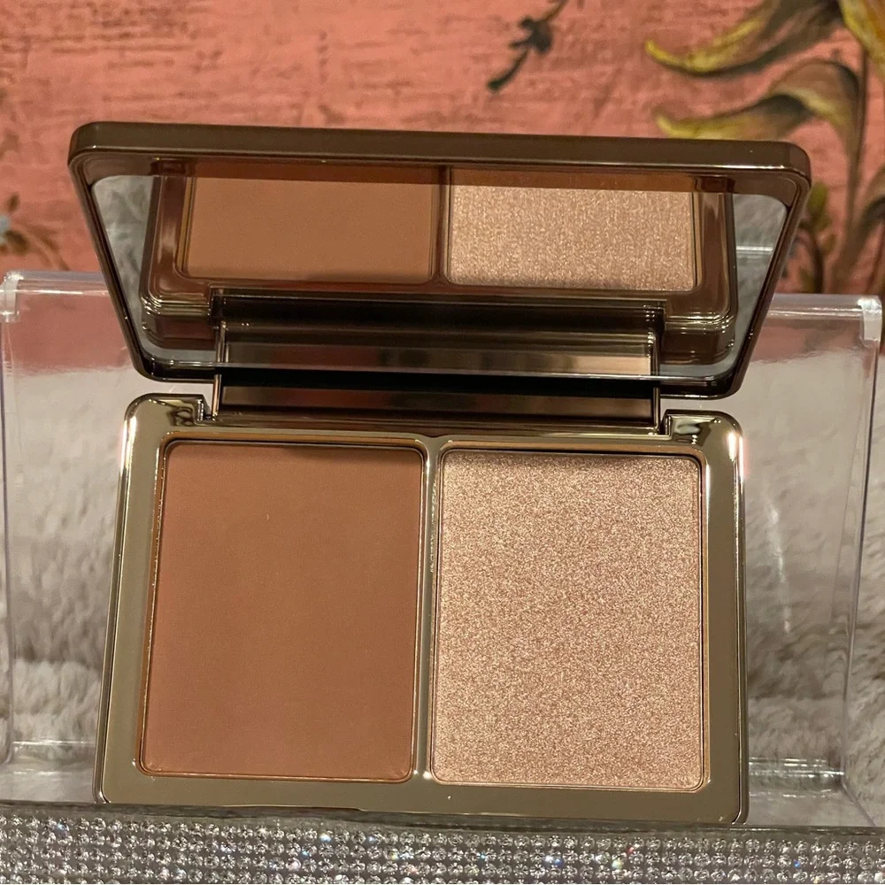 Natasha Denona Alloy Cheek Duo, a bronze and glow palette